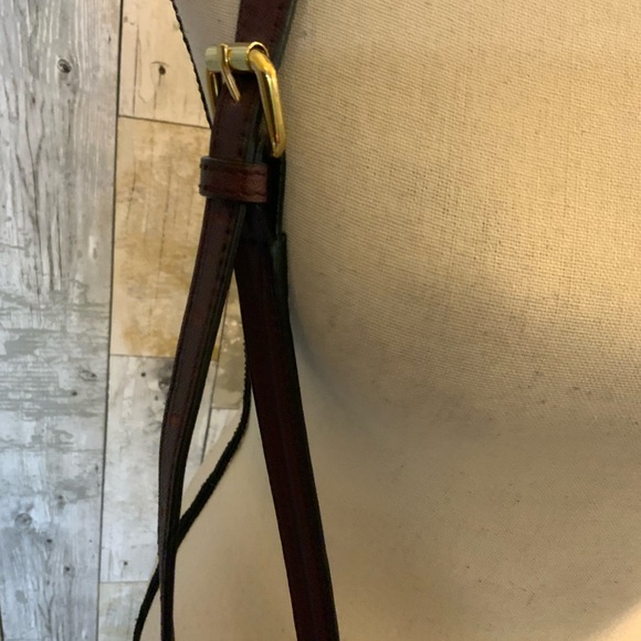 Hard sided Calvin Klein cross shoulder bag. Like new condition. - Picture 3 of 6